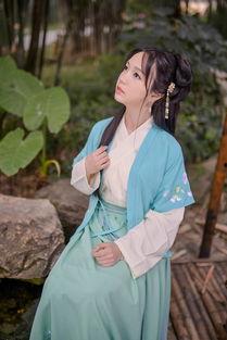 遮肚子成人女汉服视频,揭秘遮肚子成人女汉服的时尚魅力
