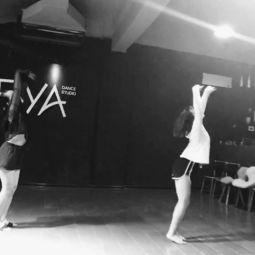 成人追光舞蹈视频,成人追光舞蹈的激情演绎